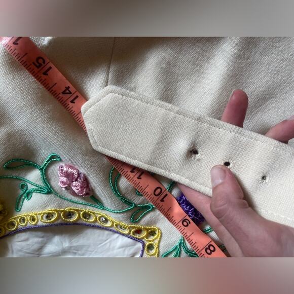 70s Vintage Cream Knit Maxi Dress w embroidered neckline - Picture 9 of 10